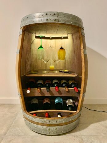 Cava bodega de barril para vinos, sin puertas