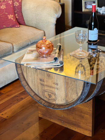 Mesa Ratona Guarda Corchos Red Grape de barril